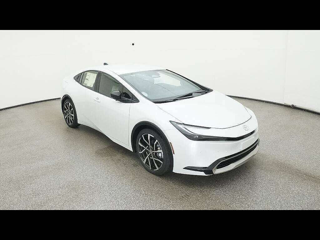 New 2026 Toyota Prius Plug-In Hybrid FWD image 11