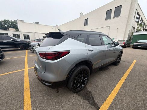 Used 2023 Chevrolet Blazer RS FWD image 6