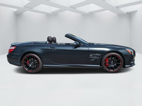 Used 2016 Mercedes-Benz SL 550 image 2