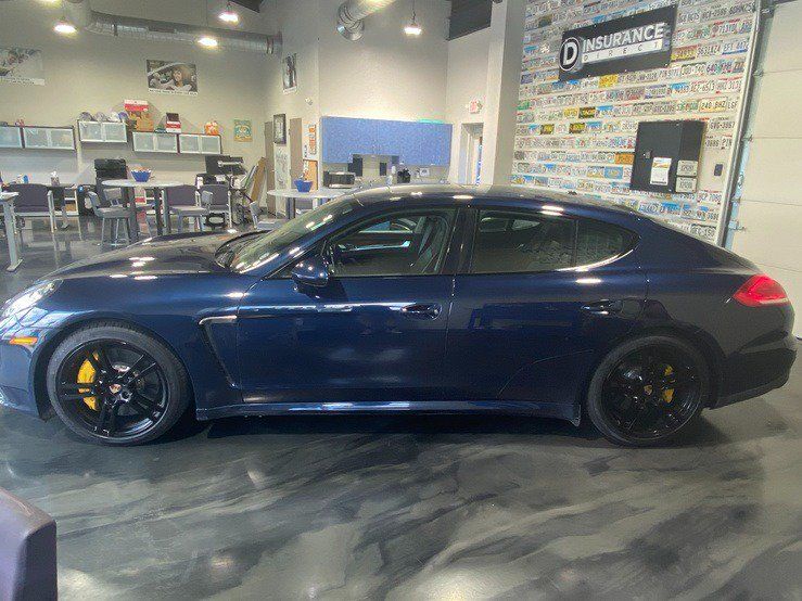 Used 2014 Porsche Panamera S RWD image 3