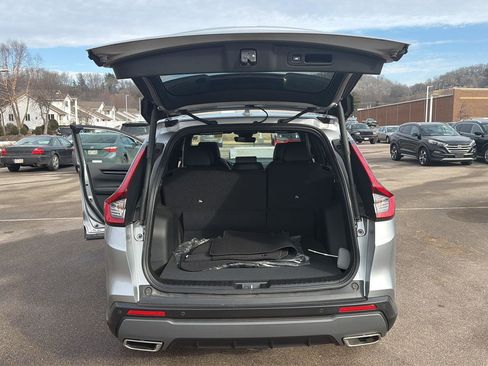 Used 2023 Honda CR-V Sport Touring image 10