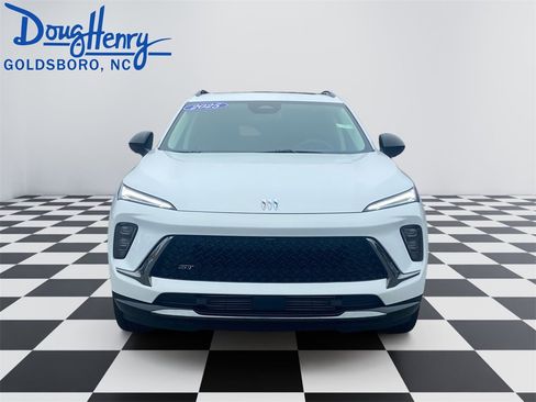 New 2025 Buick Envision Sport Touring image 8