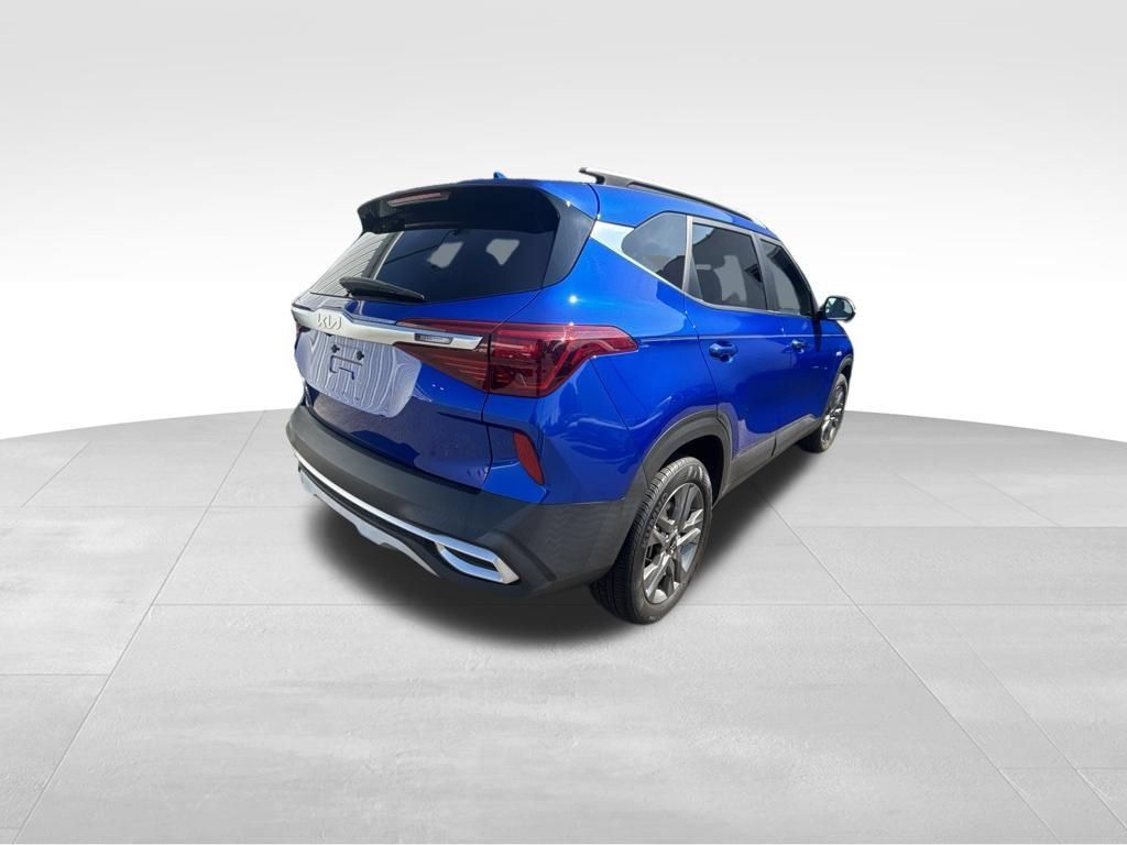 Certified 2023 Kia Seltos S w/ Navigation Package AWD/4WD image 7