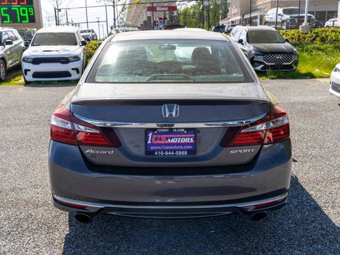 Used 2016 Honda Accord Sport image 5