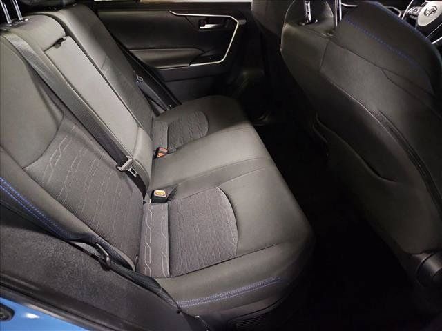 Used 2025 Toyota RAV4 SE AWD/4WD image 18