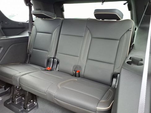 New 2026 GMC Yukon Elevation w/ Elevation Premium Package image 7