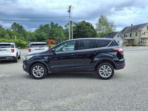 Used 2017 Ford Escape SE image 8