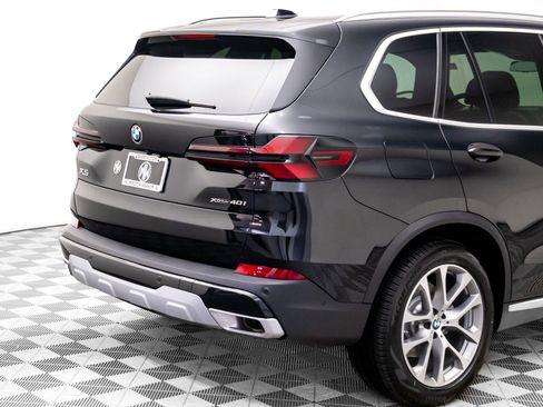 New 2026 BMW X5 xDrive40i w/ Climate Comfort Package image 37