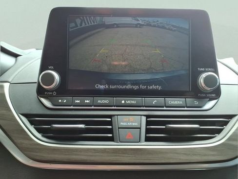 Used 2023 Nissan Altima 2.5 SV FWD image 19