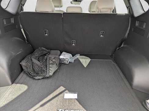 Certified 2026 Hyundai Tucson SE FWD image 30
