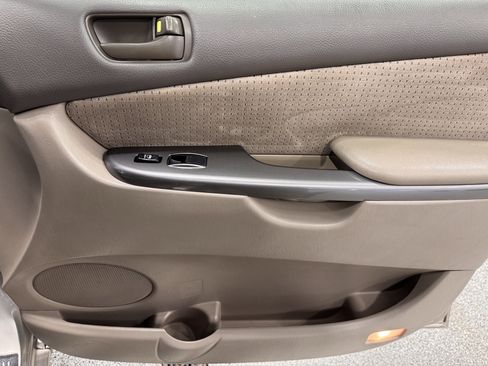 Used 2008 Toyota Sienna LE image 26