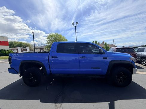 Used 2021 Toyota Tundra Limited w/ Limited Premium Package AWD/4WD image 3