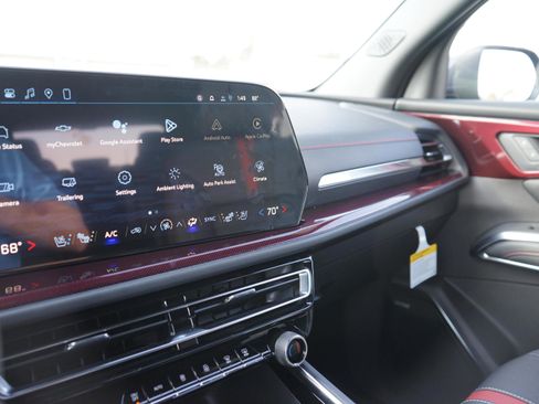 New 2026 Chevrolet Traverse RS image 19