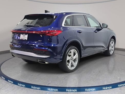 Certified 2025 Audi Q5 2.0T Premium Plus w/ Premium Plus image 5