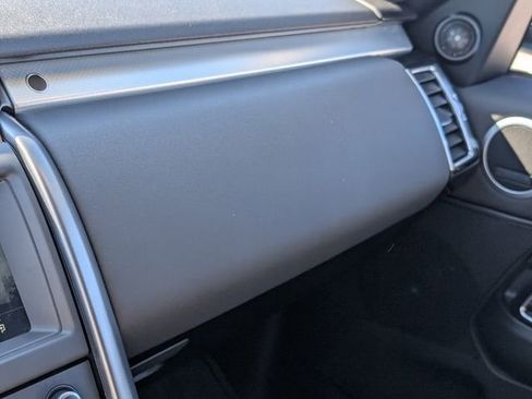 Used 2020 Land Rover Discovery Landmark image 29