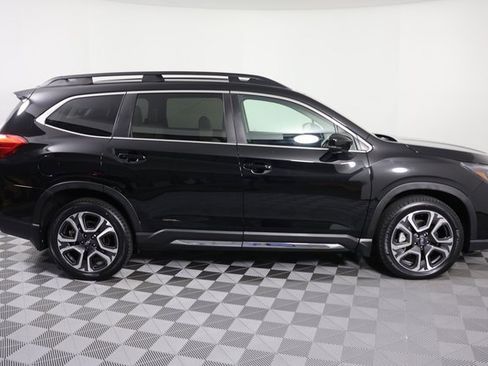 Used 2024 Subaru Ascent Limited image 9