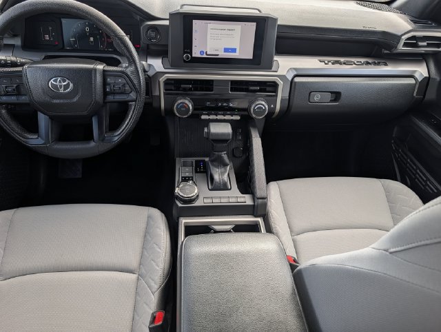 Used 2025 Toyota Tacoma SR5 AWD/4WD image 11