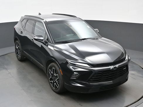 Used 2023 Chevrolet Blazer RS w/ Driver Confidence II Package image 41