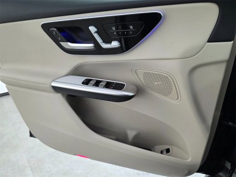 New 2026 Mercedes-Benz GLC 300 image 18