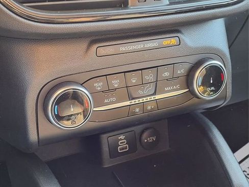 Used 2024 Ford Escape ST-Line image 11