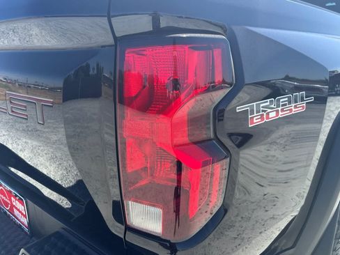 Used 2024 Chevrolet Colorado Trail Boss w/ Advanced Trailering Package AWD/4WD image 13