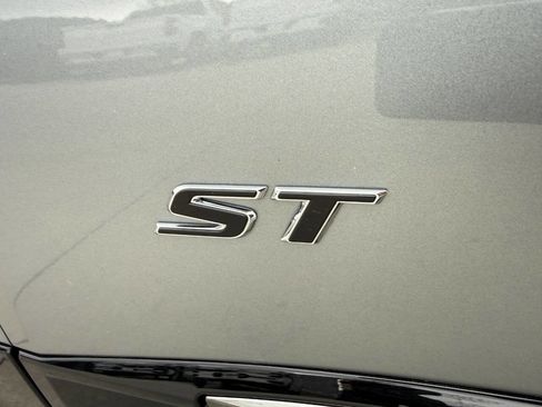 Used 2025 Buick Envision Sport Touring image 10