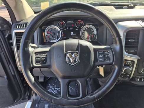 Used 2016 RAM 1500 Classic SLT image 23