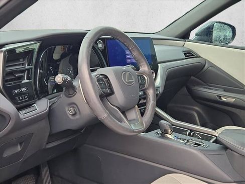 Used 2024 Lexus TX 350 FWD w/ Captains Chair Package image 9