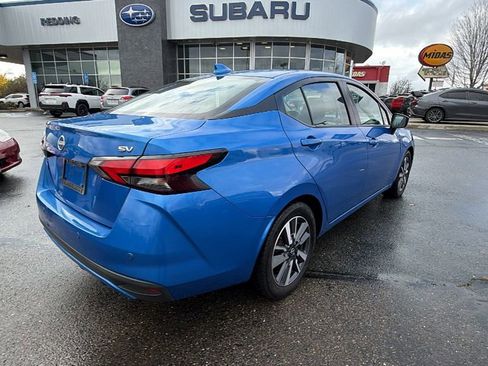 Used 2023 Nissan Versa SV image 4