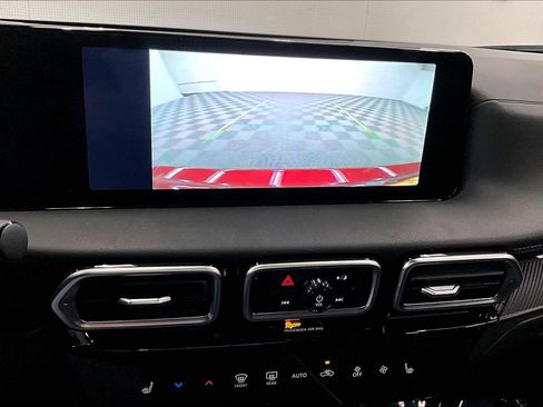 New 2026 Nissan Sentra SV w/ SV Convenience Package FWD image 25