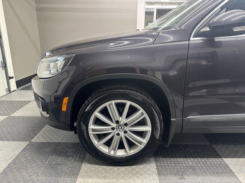 Used 2016 Volkswagen Tiguan SE image 13