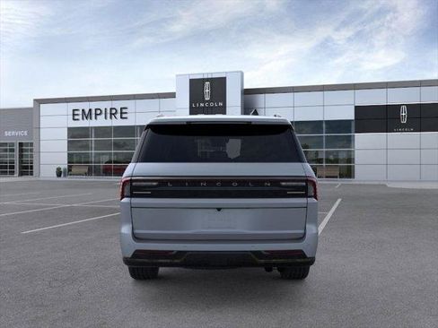 New 2025 Lincoln Navigator L Reserve w/ Jet Appearance Package image 5