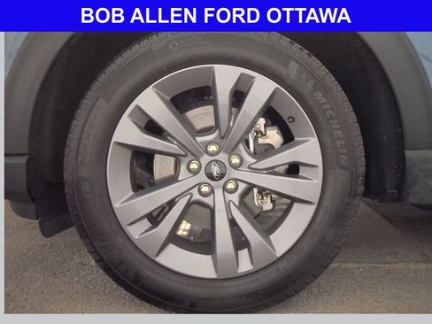 Used 2025 Ford Explorer Active w/ Active Comfort Package AWD/4WD image 9
