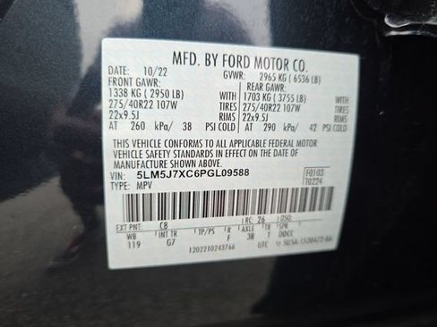 Used 2023 Lincoln Aviator Reserve w/ Equipment Group 201A AWD/4WD image 38