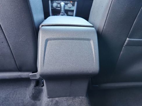 Used 2019 Volkswagen Jetta SEL Premium image 32