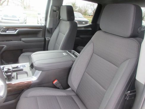 New 2026 GMC Sierra 1500 Elevation image 13