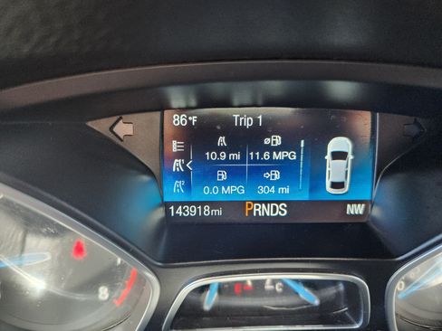 Used 2017 Ford Focus Titanium FWD image 10