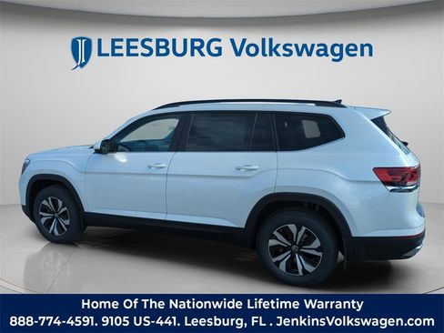 New 2026 Volkswagen Atlas SE image 10