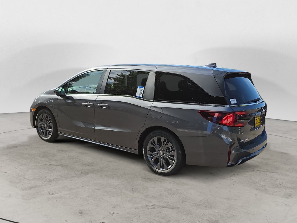 Certified 2026 Honda Odyssey Touring image 7