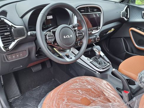 New 2025 Kia Soul EX image 6