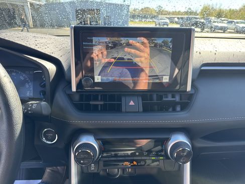 New 2025 Toyota RAV4 XLE w/ Convenience Package AWD/4WD image 20