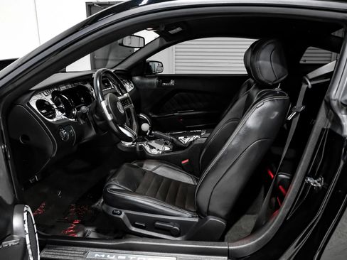 Used 2013 Ford Mustang GT Premium w/ Security Pkg image 19