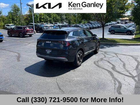Certified 2026 Kia Sportage LX FWD image 11
