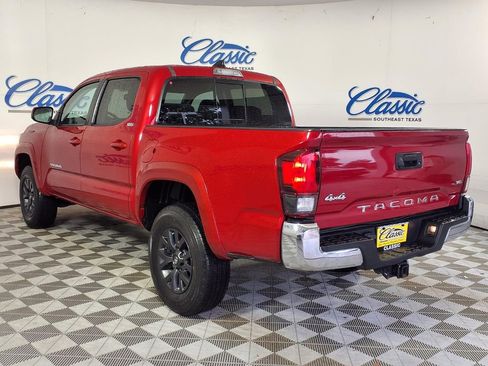 Used 2022 Toyota Tacoma SR5 AWD/4WD image 2