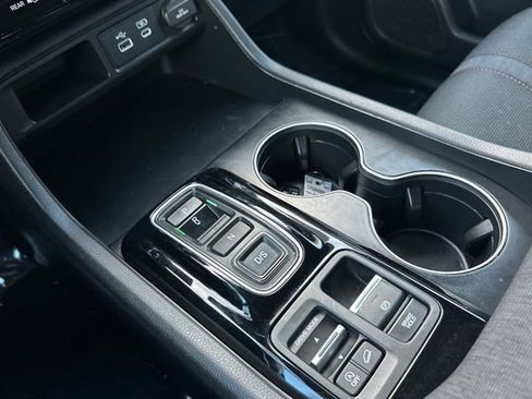 Certified 2023 Honda Pilot Sport image 27