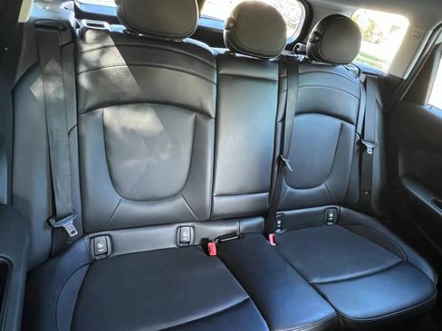 Used 2017 MINI Cooper Clubman S image 32