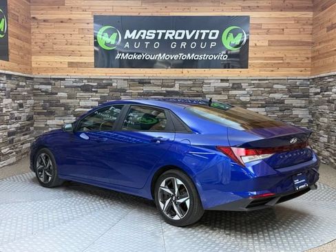 Used 2023 Hyundai Elantra SEL w/ Convenience Package FWD image 7