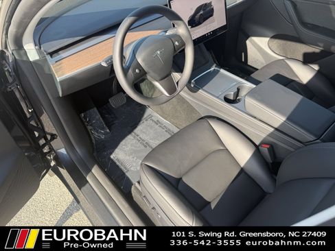 Used 2024 Tesla Model Y Long Range image 11