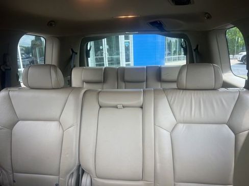 Used 2011 Honda Pilot EX-L image 17