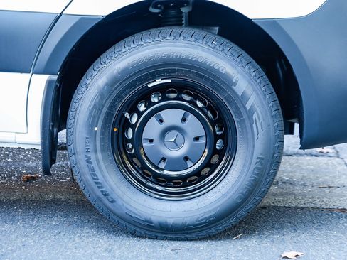 New 2026 Mercedes-Benz Sprinter 2500 image 9